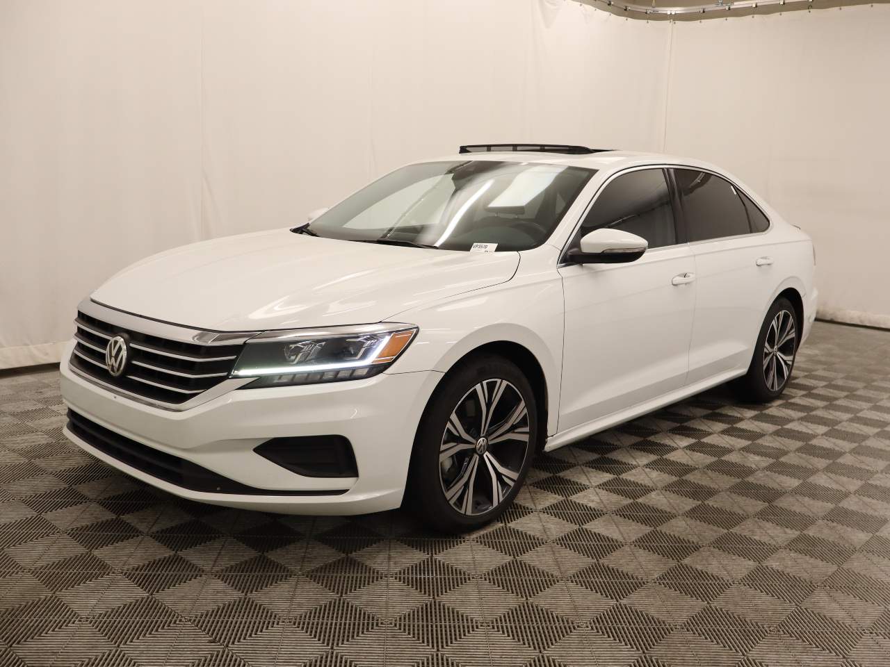 2022 Volkswagen Passat SE