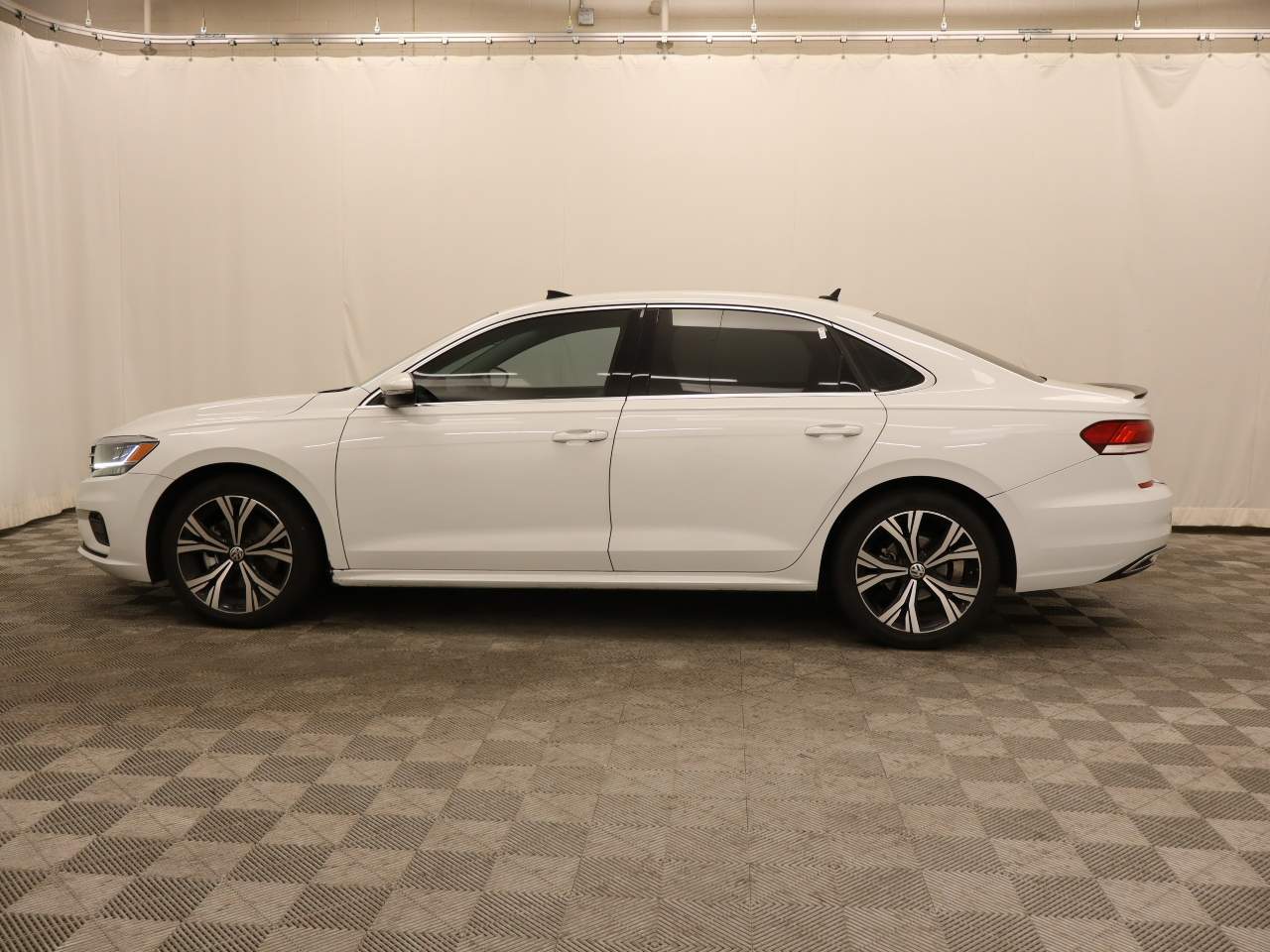 2022 Volkswagen Passat SE