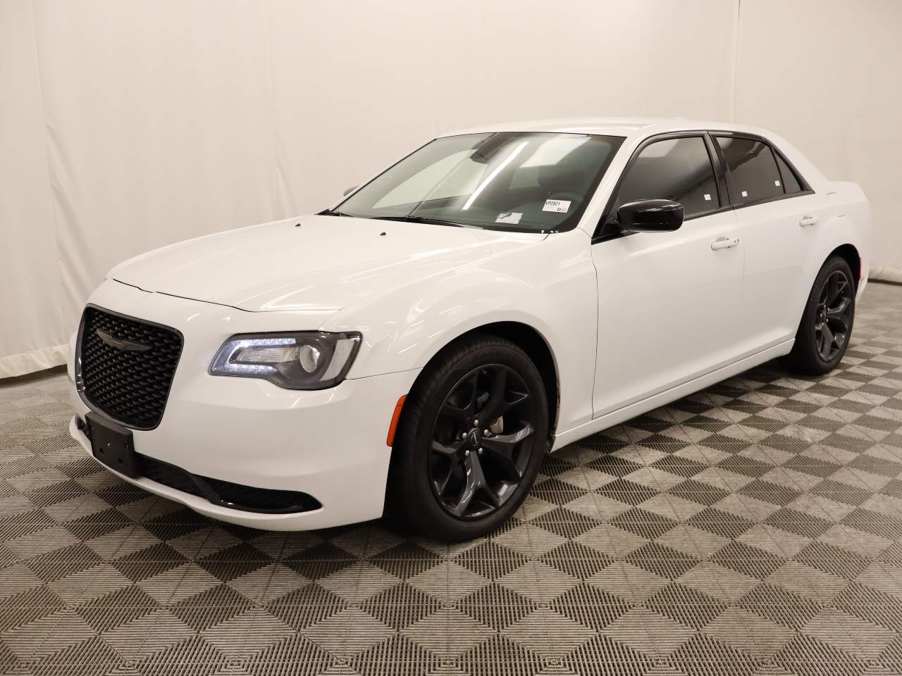 2022 Chrysler 300 Touring