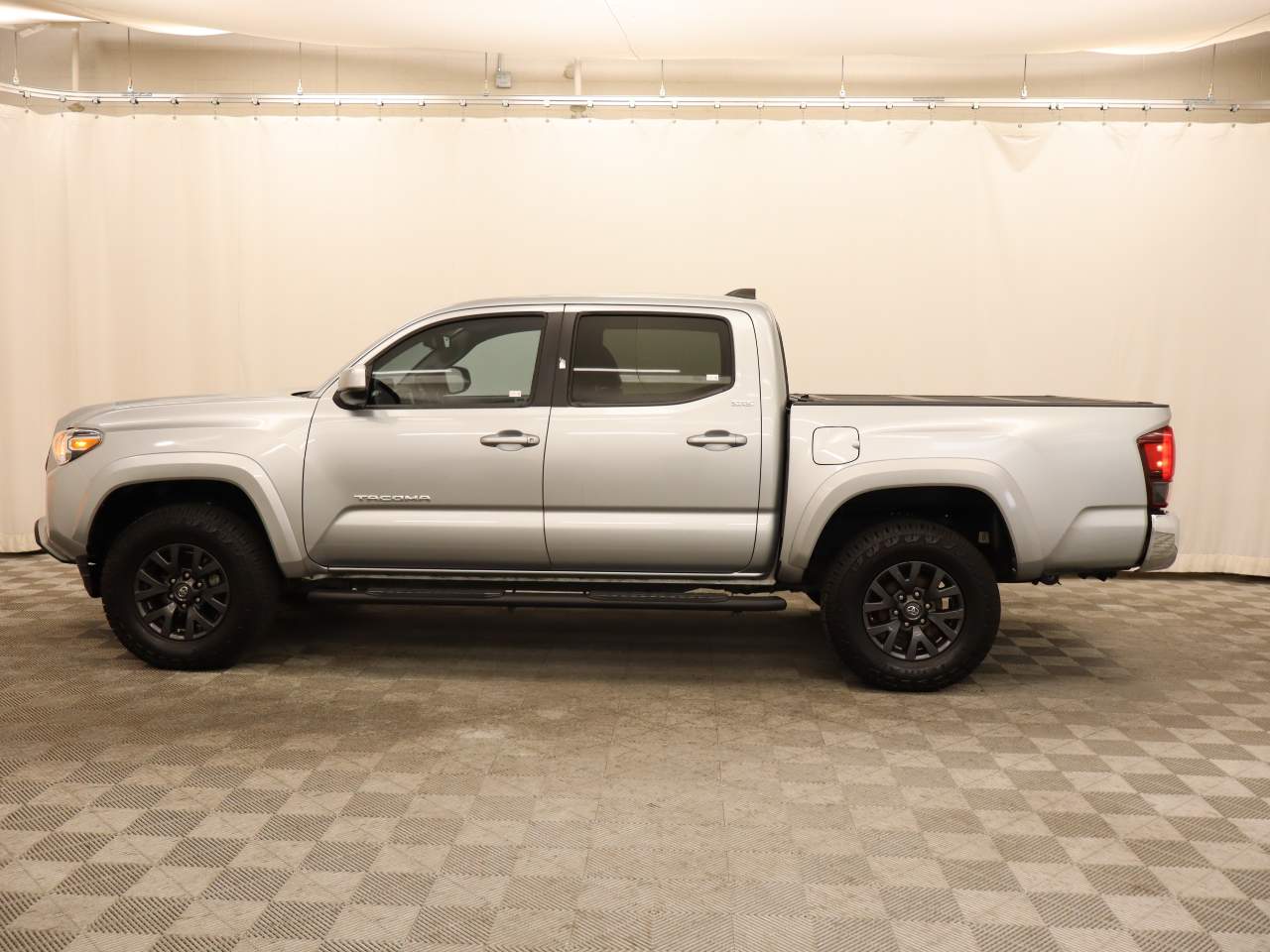 2022 Toyota Tacoma SR5 V6 Crew Cab