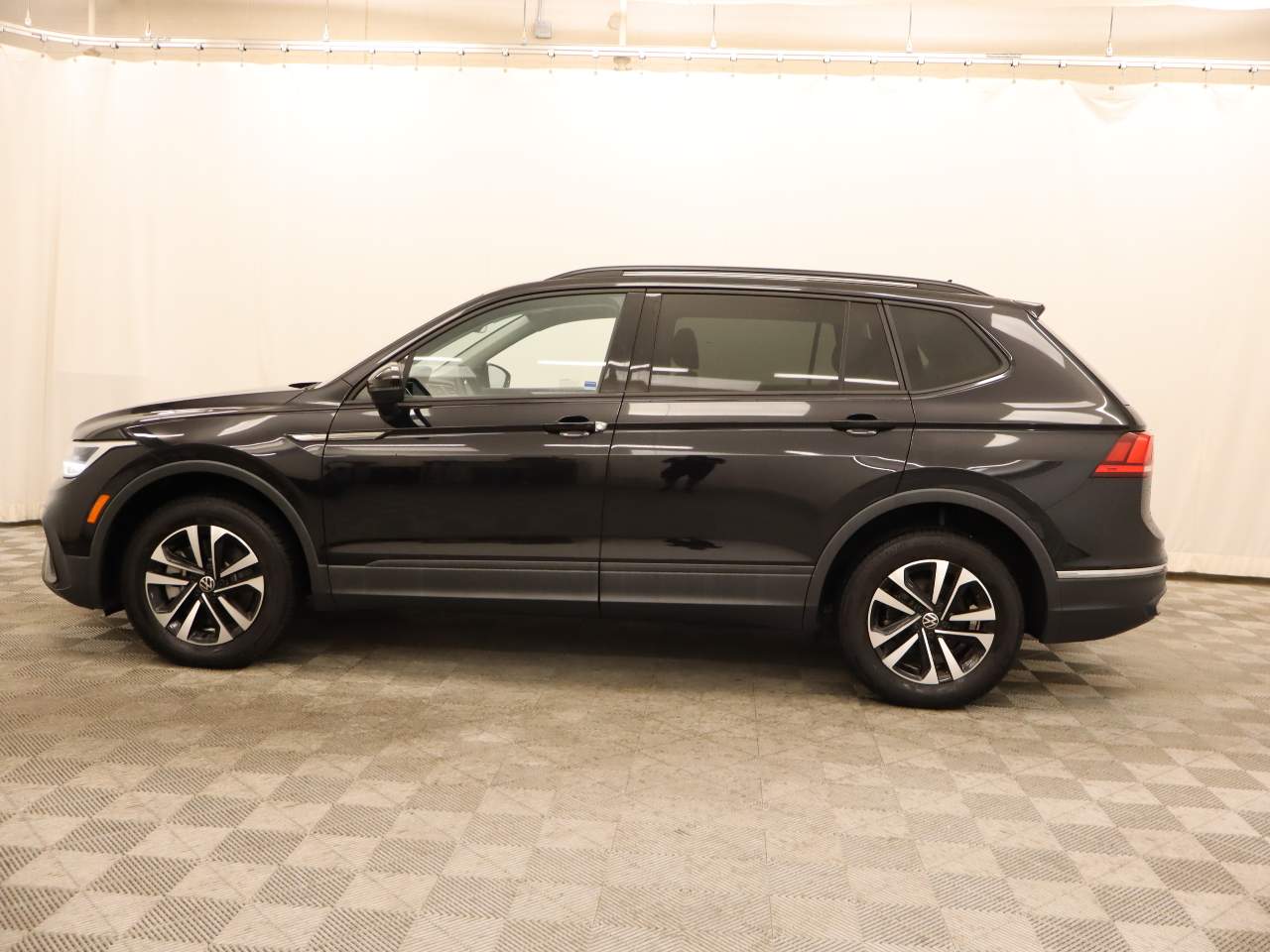 2022 Volkswagen Tiguan S