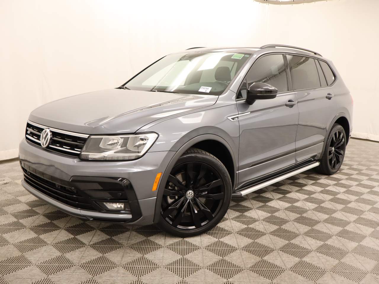 2021 Volkswagen Tiguan SE R-Line Black