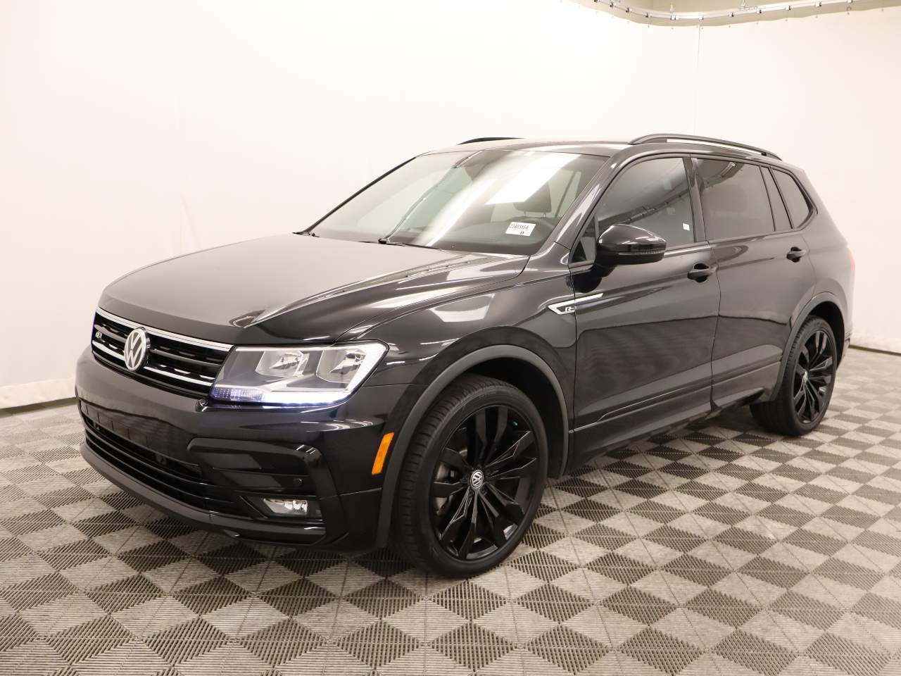 2021 Volkswagen Tiguan SE R-Line Black