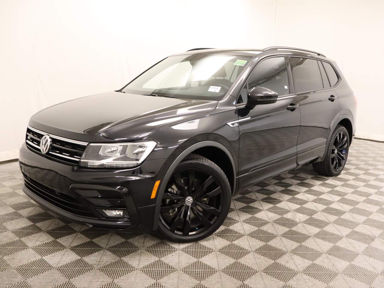 2021 Volkswagen Tiguan SE R-Line Black