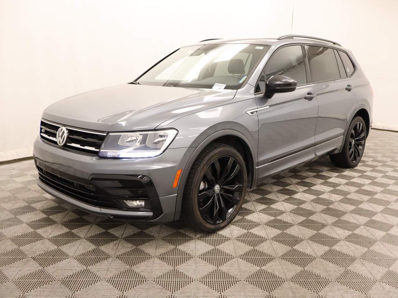 2021 Volkswagen Tiguan SE R-Line Black