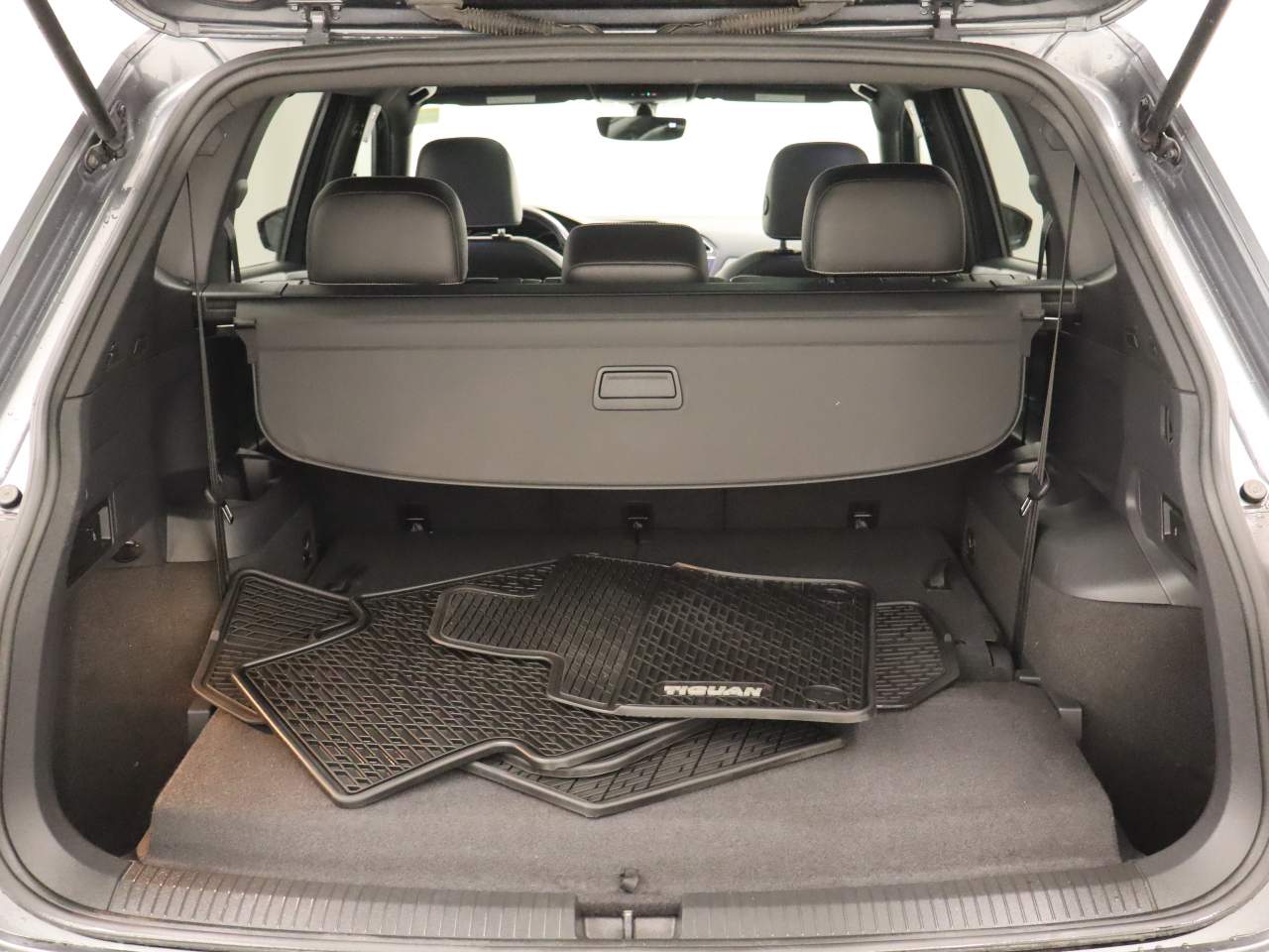 2021 Volkswagen Tiguan SE R-Line Black