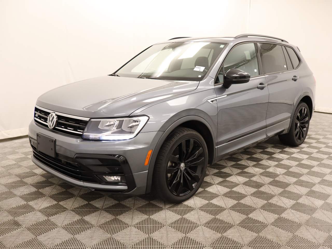 2021 Volkswagen Tiguan SE R-Line Black