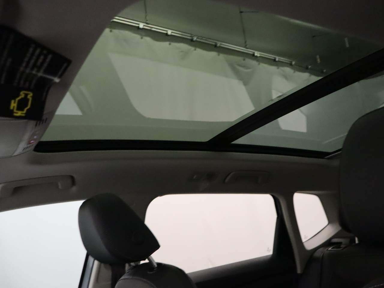 2026 Volkswagen Taos SE Black