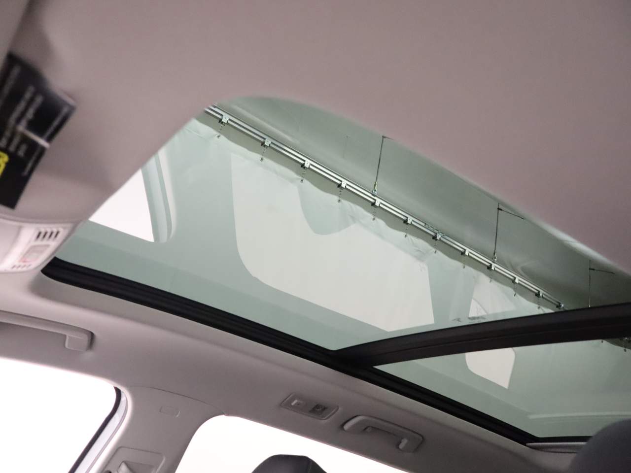 2025 Volkswagen Taos SE Black