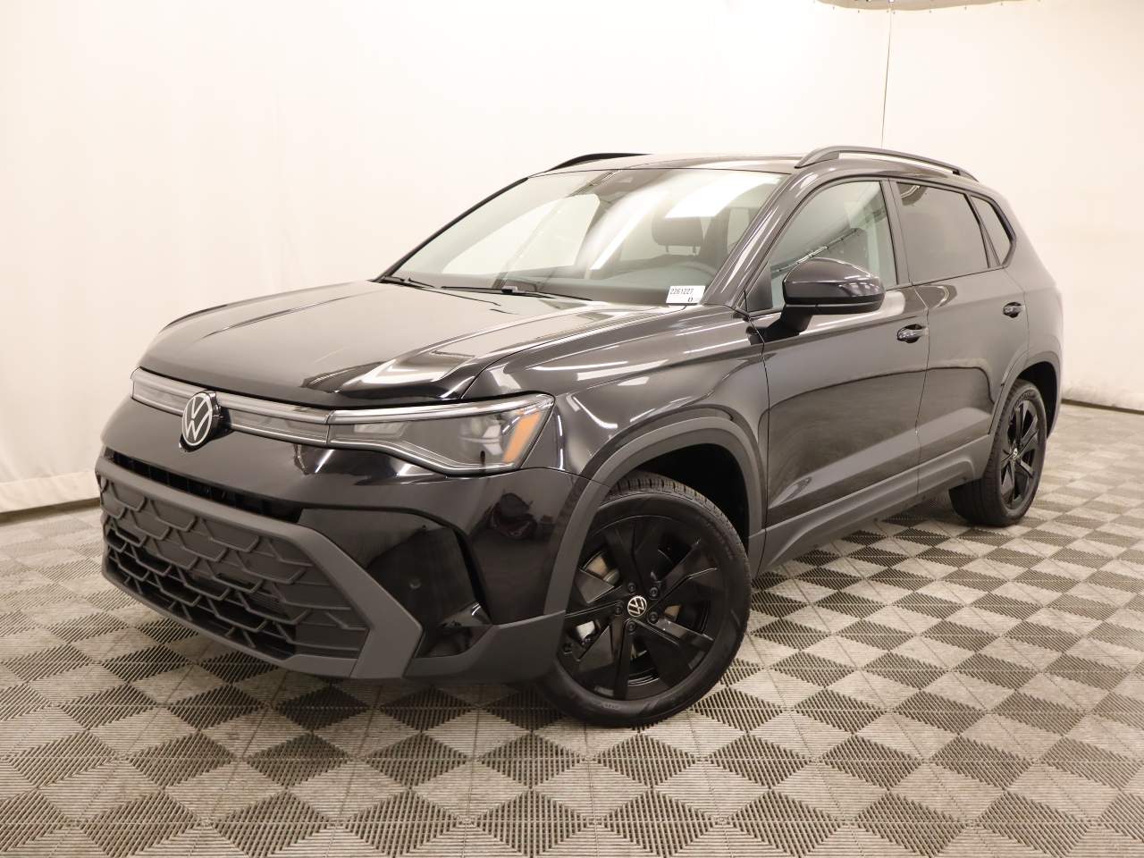 2026 Volkswagen Taos SE Black