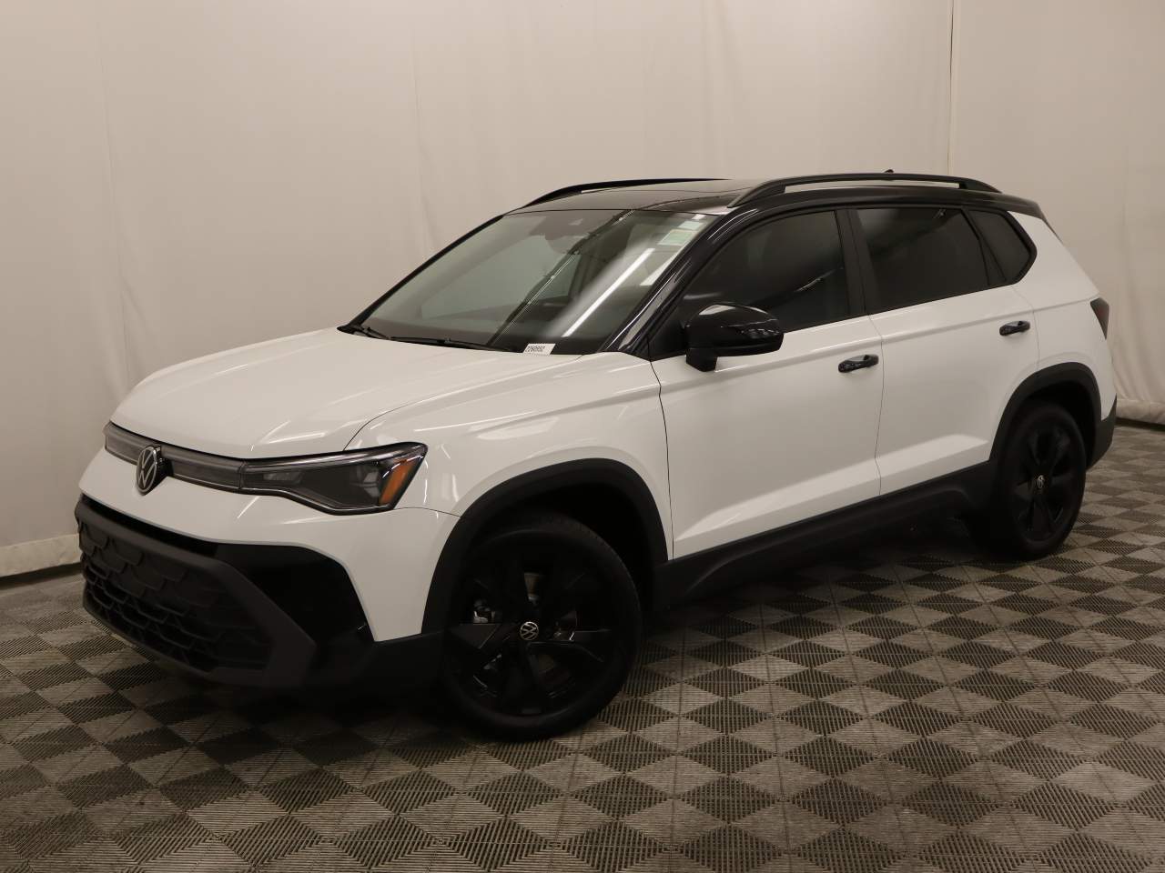 2026 Volkswagen Taos SE Black