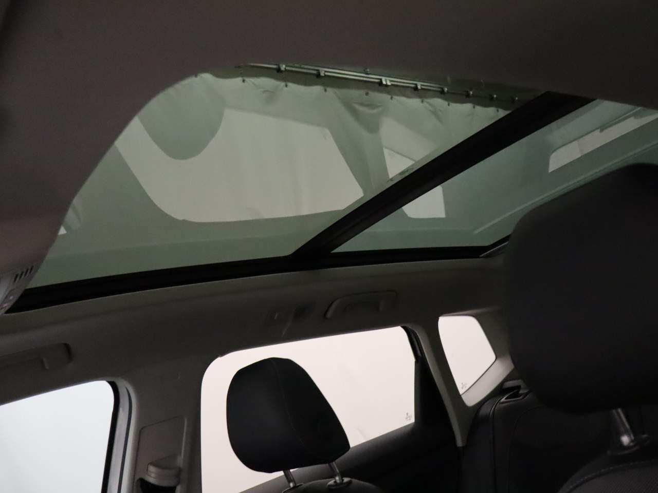 2026 Volkswagen Taos SE Black