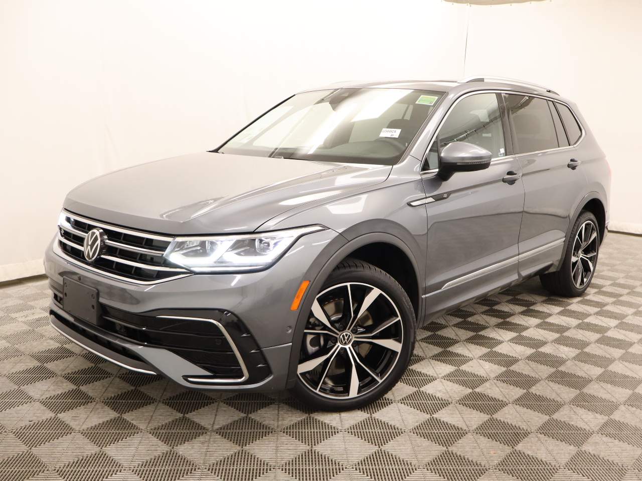 2022 Volkswagen Tiguan SEL R-Line 4Motion