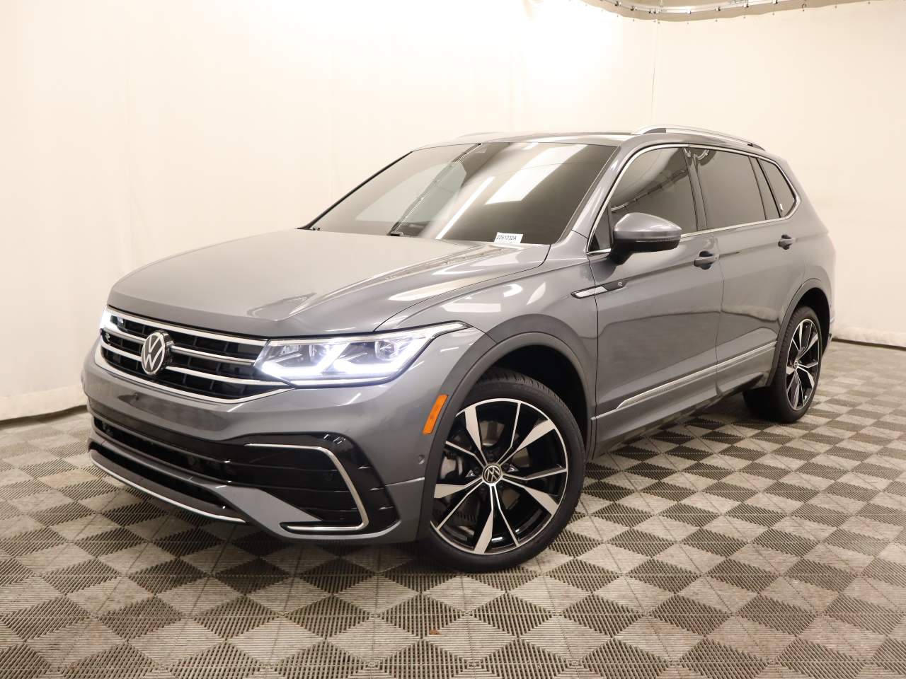 Platinum Gray Metallic 2023 Volkswagen Tiguan SUV / Crossover All-Wheel Drive 8-Speed Automatic
