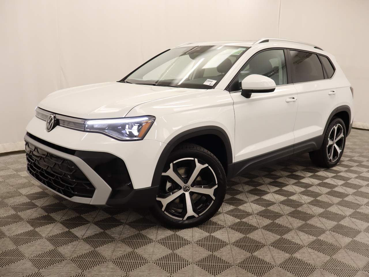 2025 Volkswagen Taos SEL 4Motion