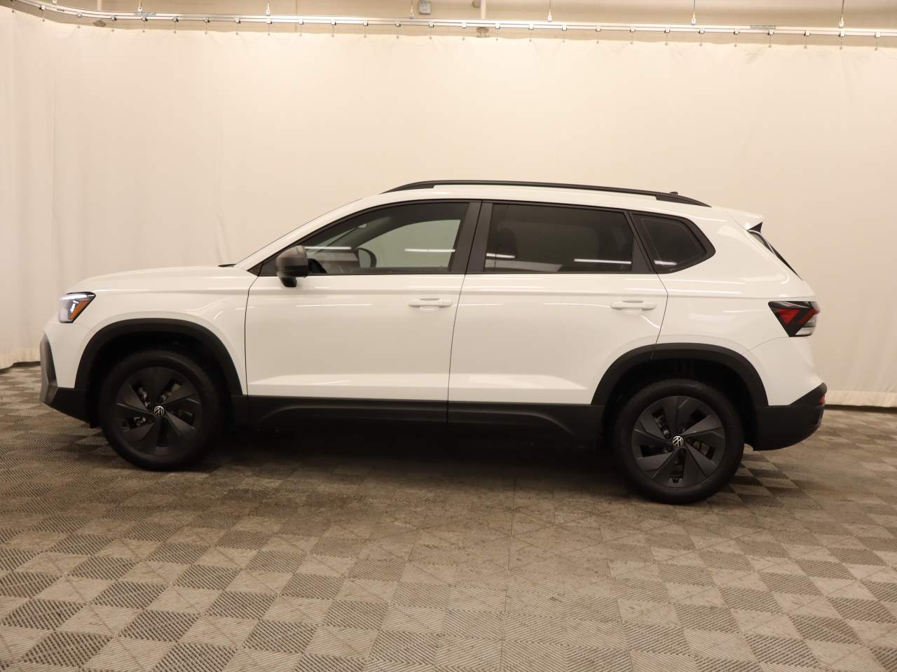 2025 Volkswagen Taos S photo 2