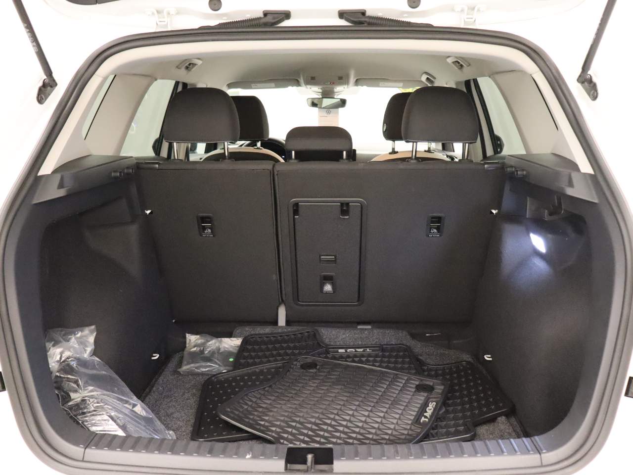 2025 Volkswagen Taos S