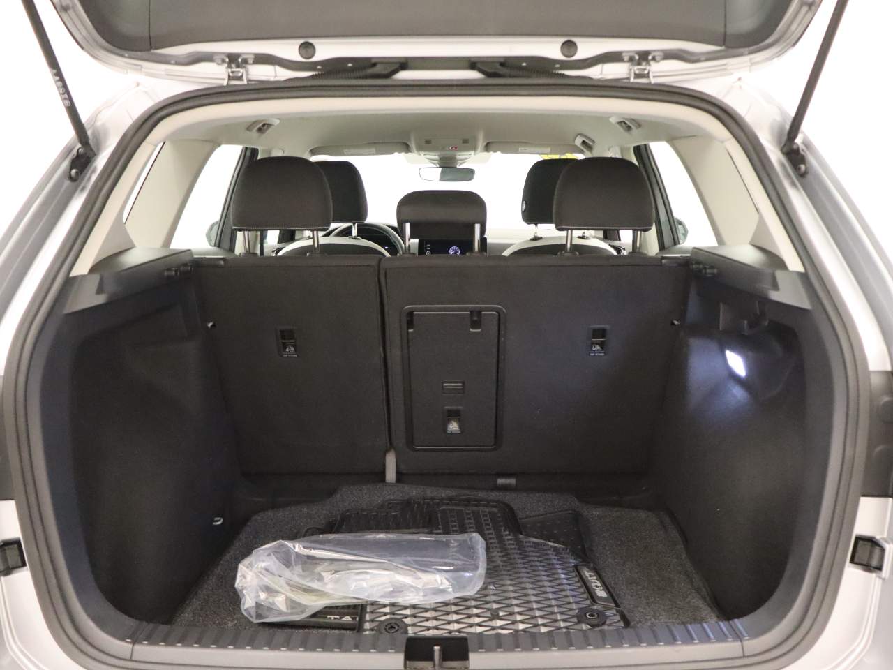 2025 Volkswagen Taos S