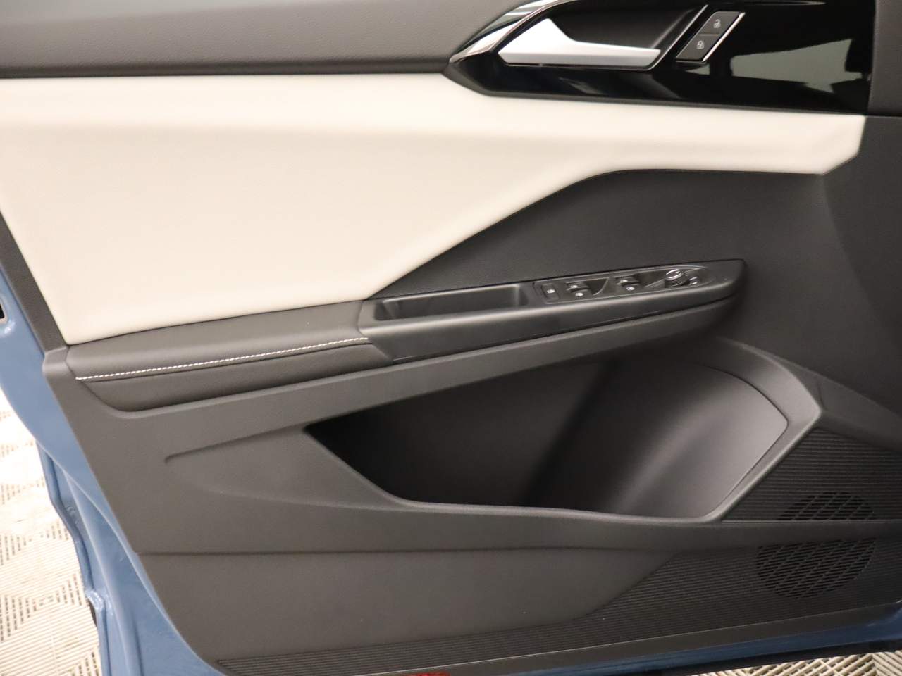 2027 Volkswagen Taos S