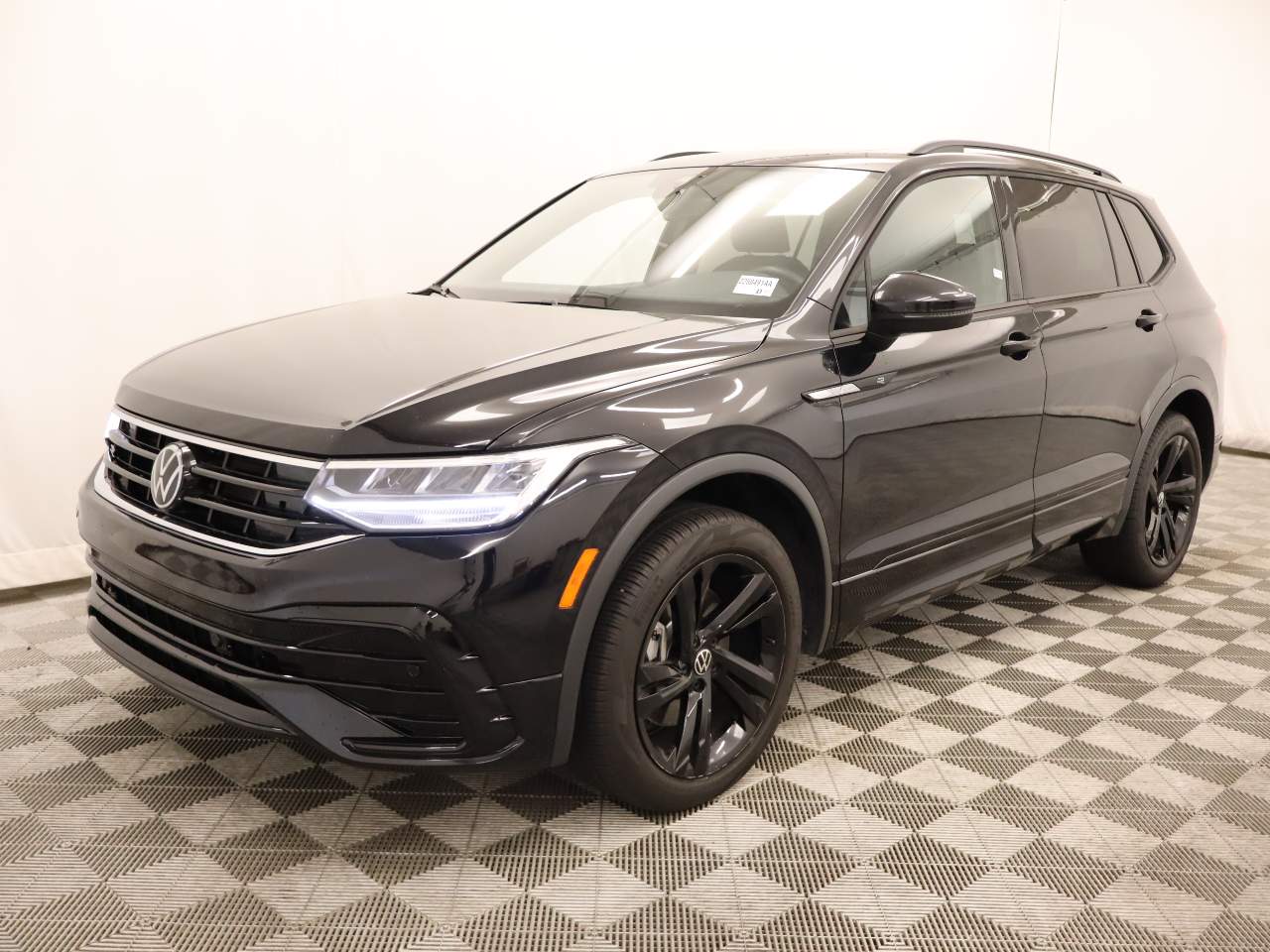 2024 Volkswagen Tiguan SE R-Line Black 4Motion