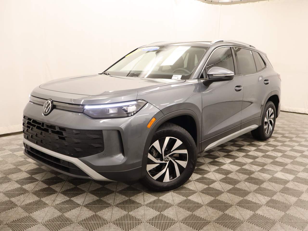 Platinum Gray Metallic 2025 Volkswagen Tiguan S 4Motion SUV / Crossover All-Wheel Drive 8-Speed Automatic