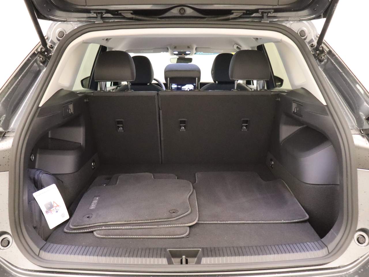 2025 Volkswagen Tiguan S 4Motion