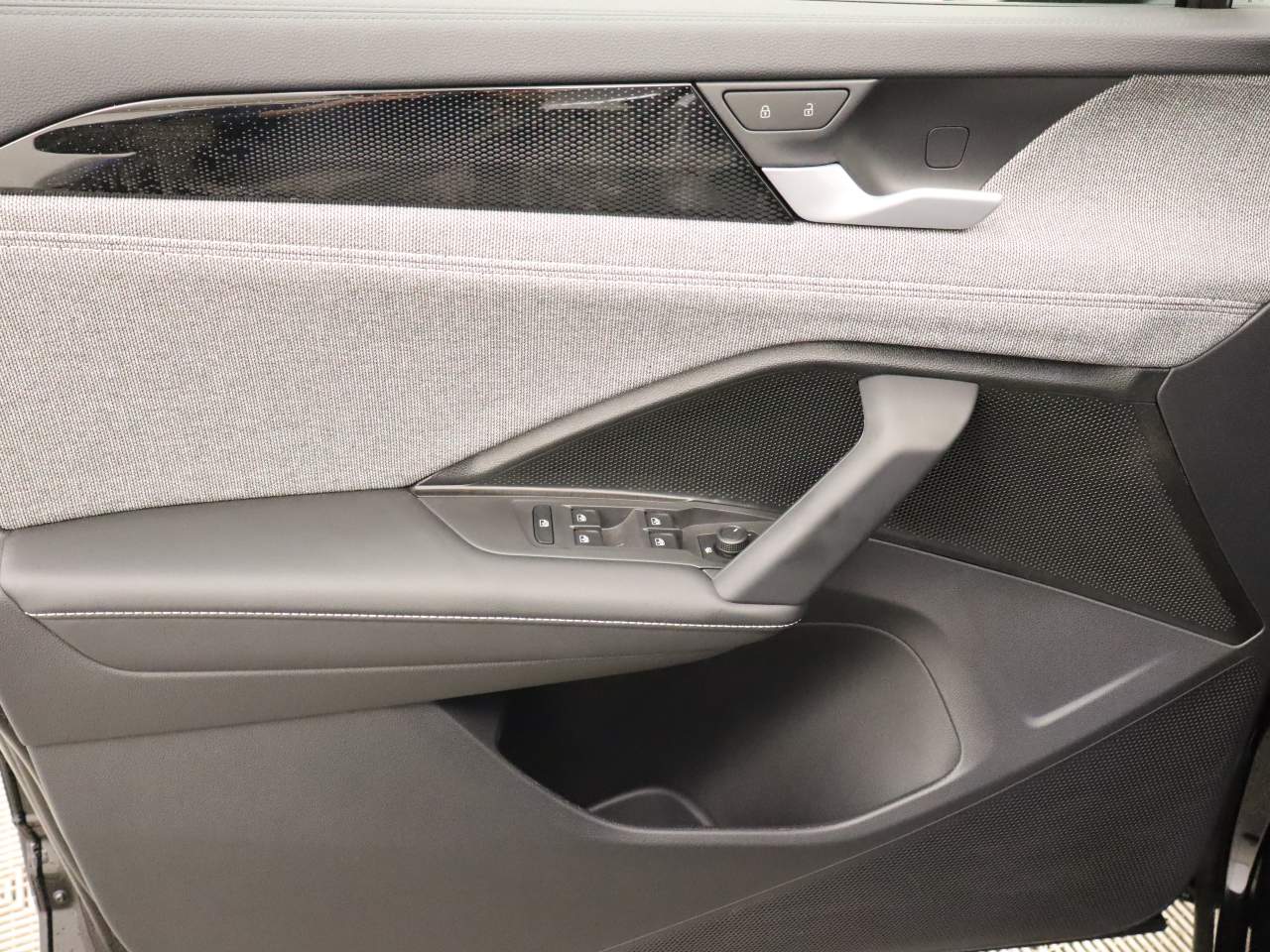 2025 Volkswagen Tiguan S 4Motion