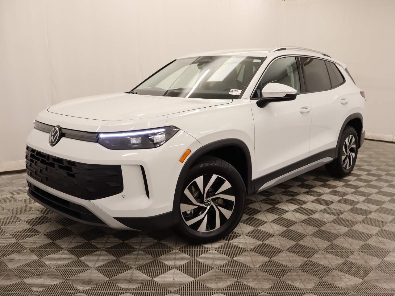 2026 Volkswagen Tiguan S 4Motion