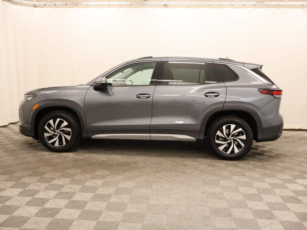 2025 Volkswagen Tiguan S