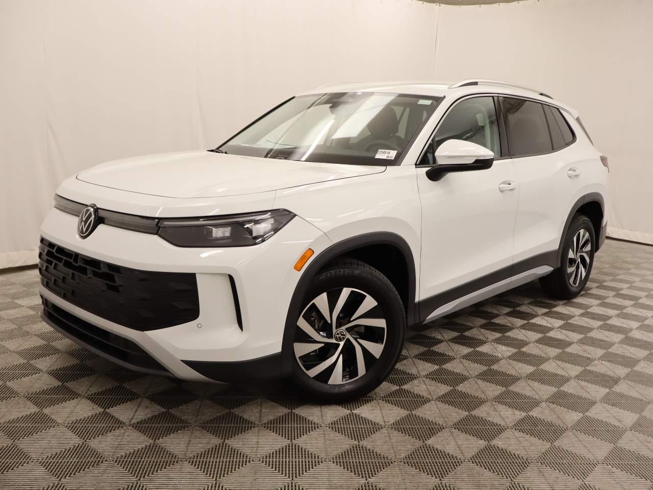 2025 Volkswagen Tiguan S