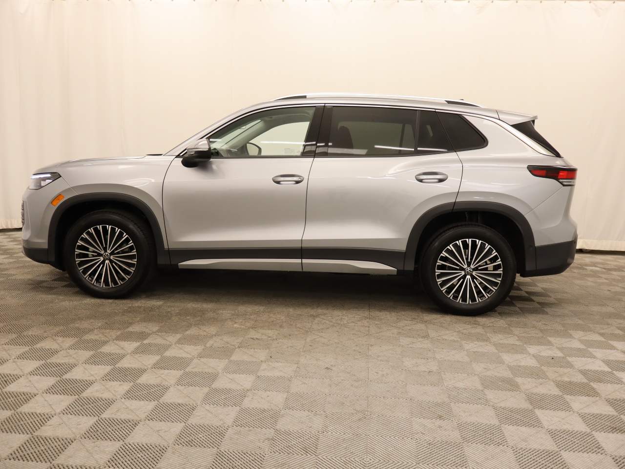 2025 Volkswagen Tiguan S