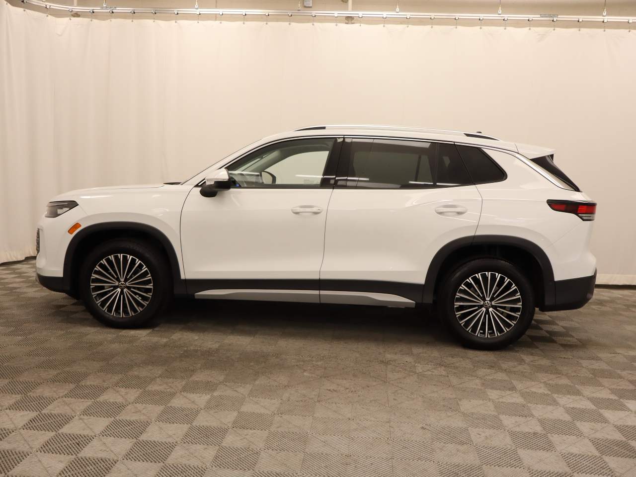 2025 Volkswagen Tiguan S
