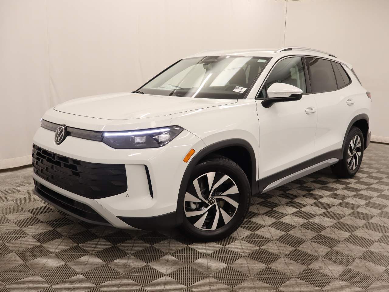 2025 Volkswagen Tiguan S