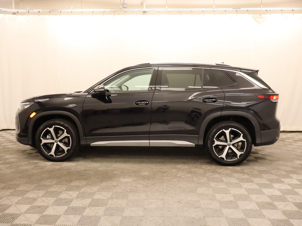2026 Volkswagen Tiguan SE 4Motion