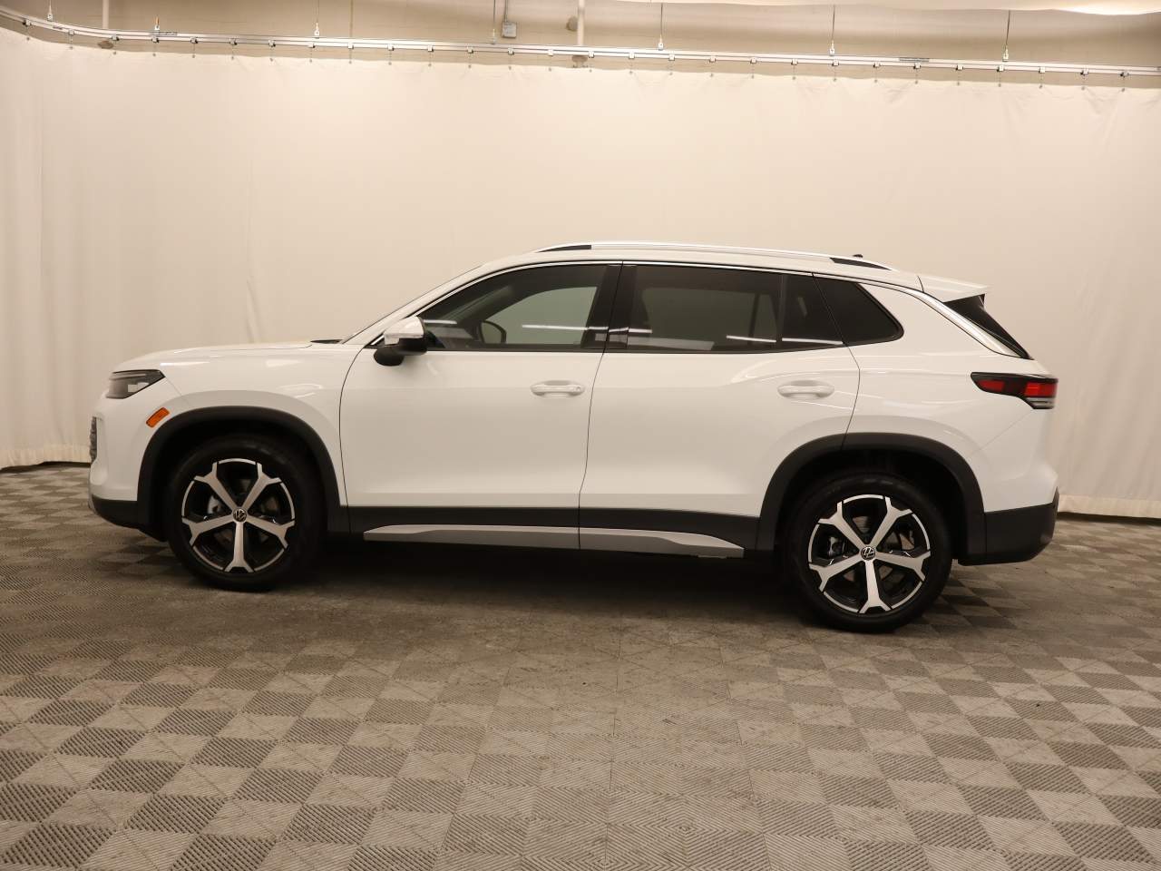 2025 Volkswagen Tiguan SE