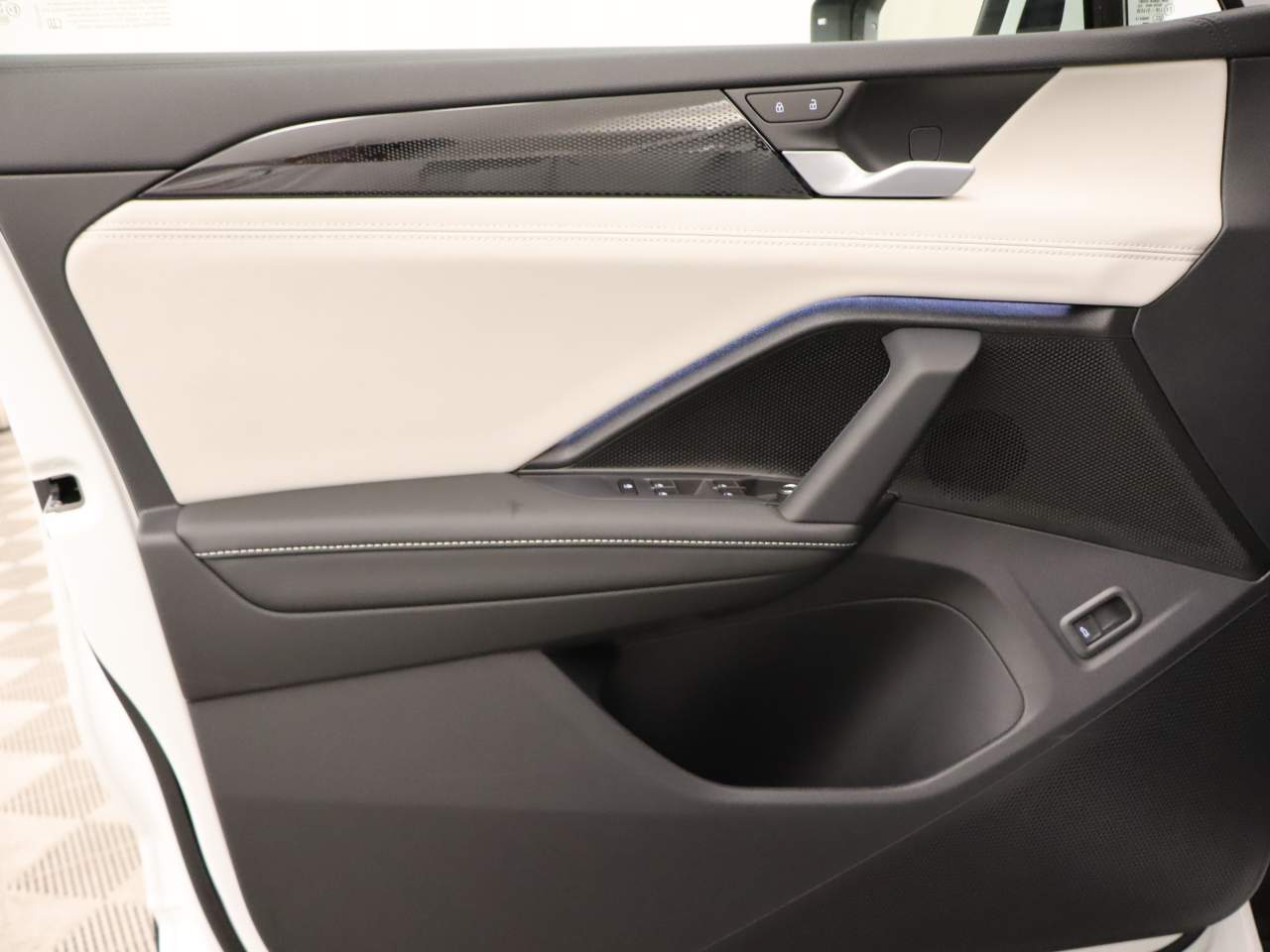 2025 Volkswagen Tiguan SE