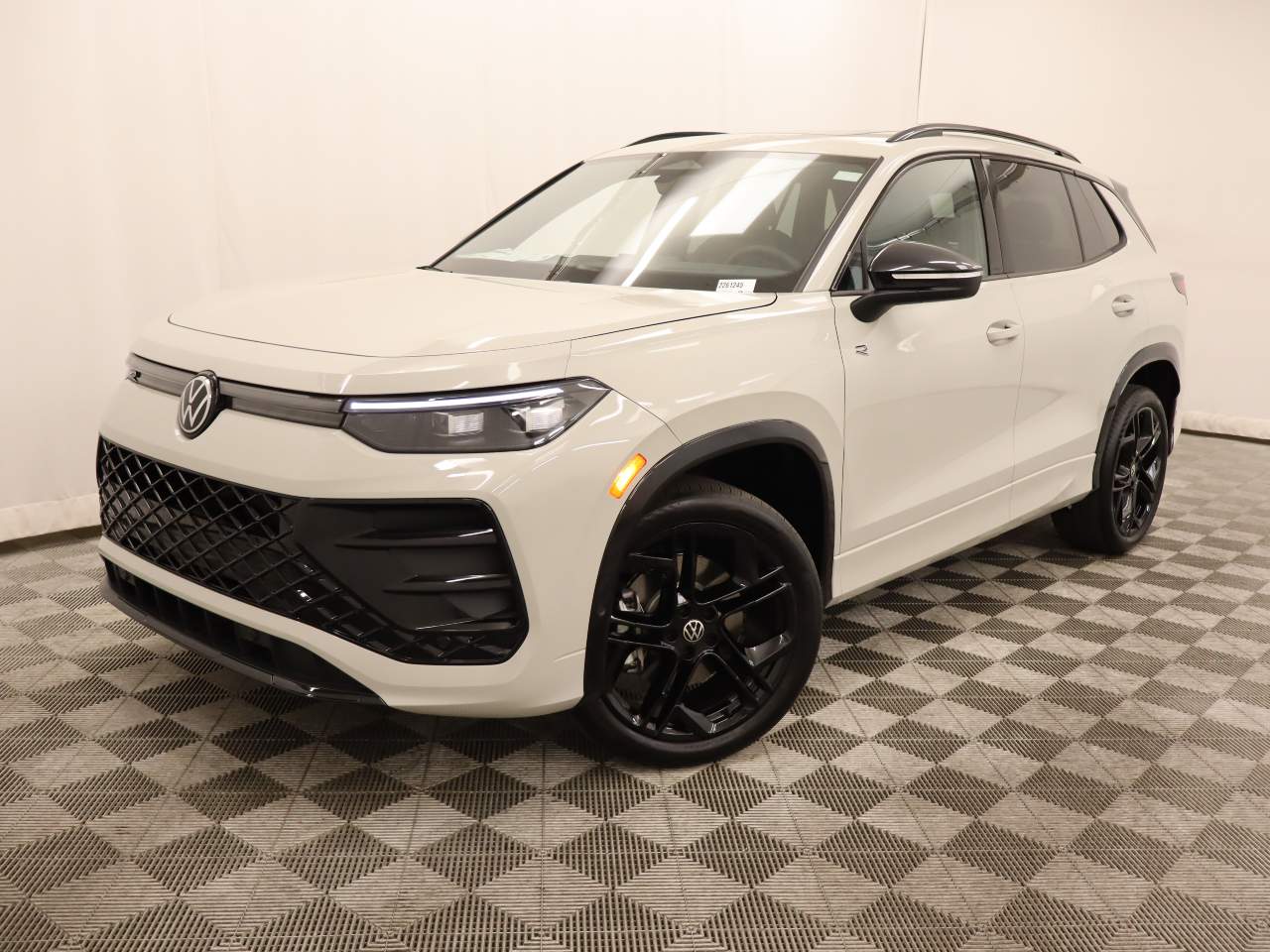 2026 Volkswagen Tiguan SE R-Line Black 4Motion