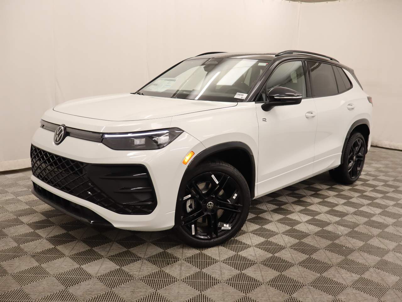 2026 Volkswagen Tiguan SE R-Line Black 4Motion