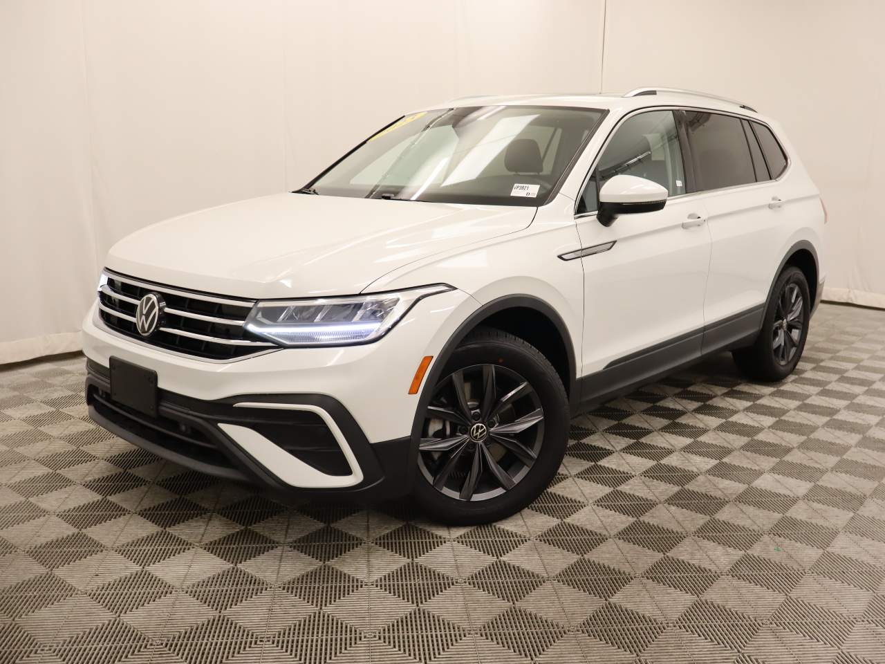 2023 Volkswagen Tiguan SE 4Motion