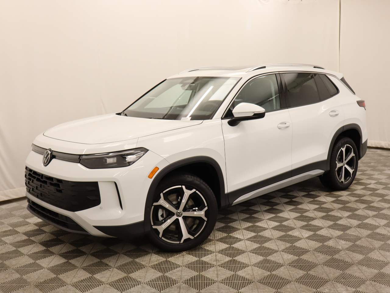 2025 Volkswagen Tiguan SE 4Motion
