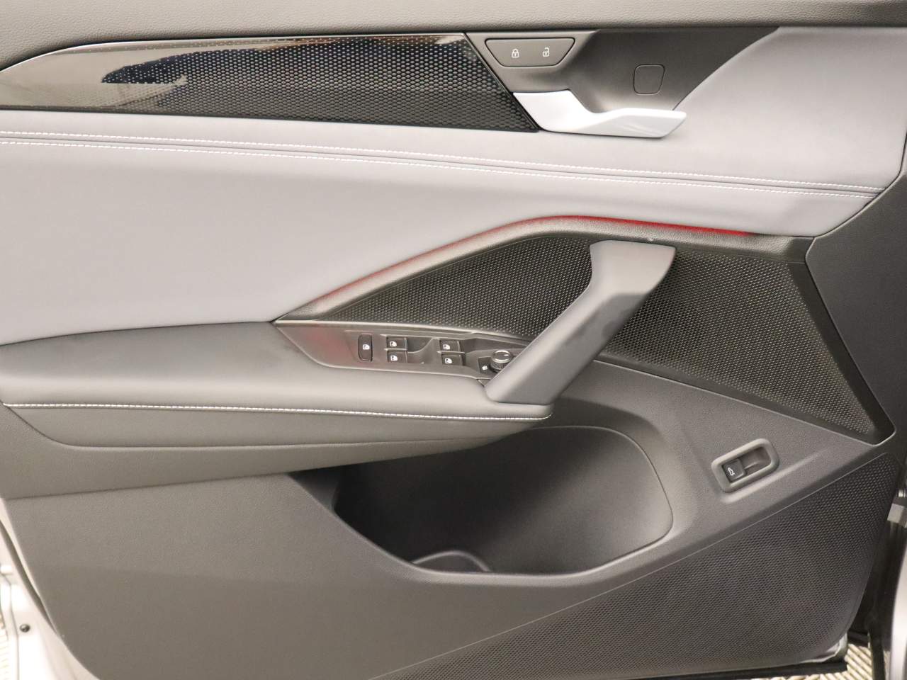 2026 Volkswagen Tiguan SE 4Motion