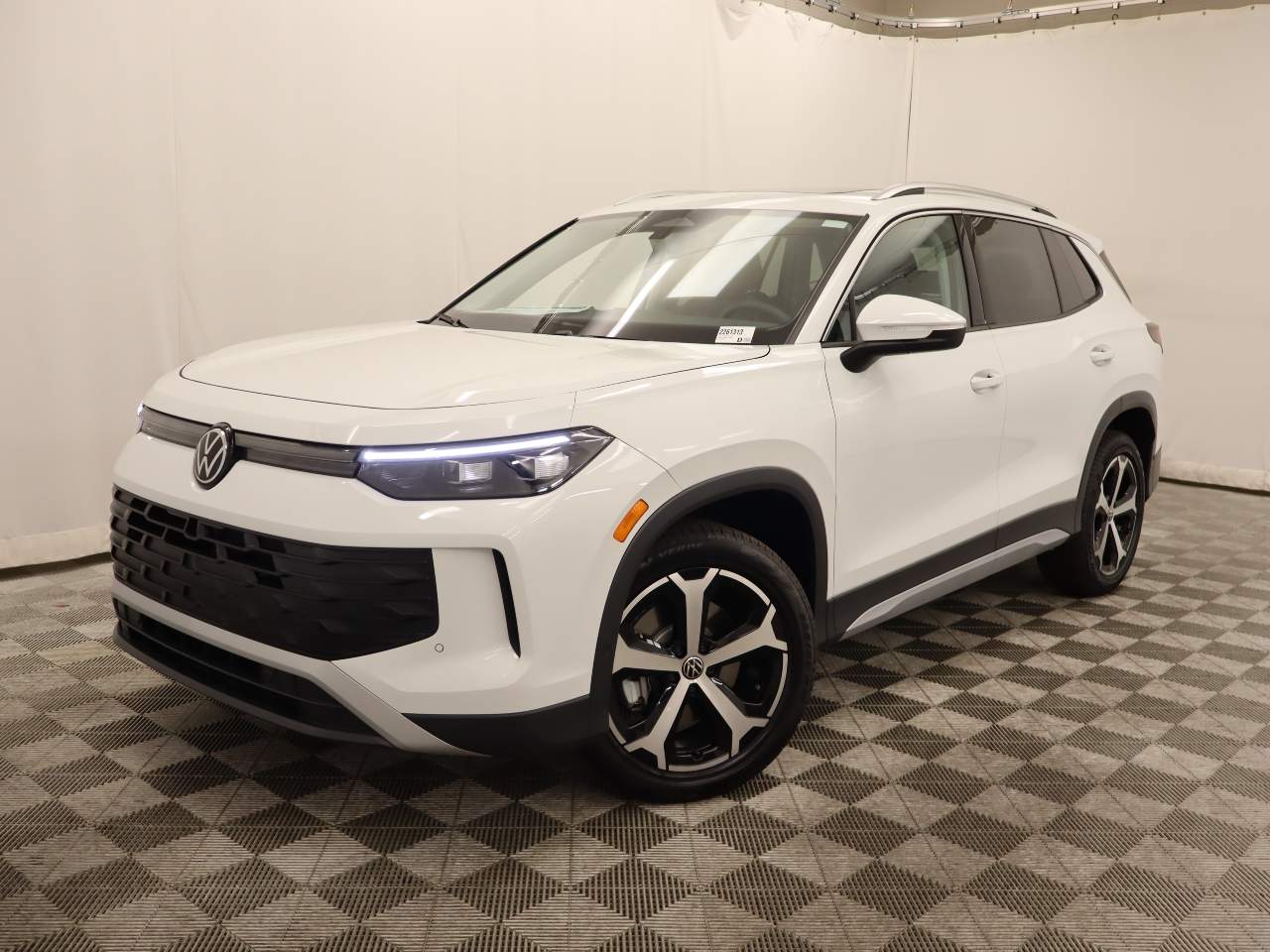 2026 Volkswagen Tiguan SE 4Motion