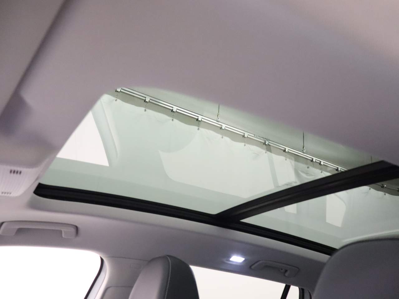 2026 Volkswagen Tiguan SE 4Motion