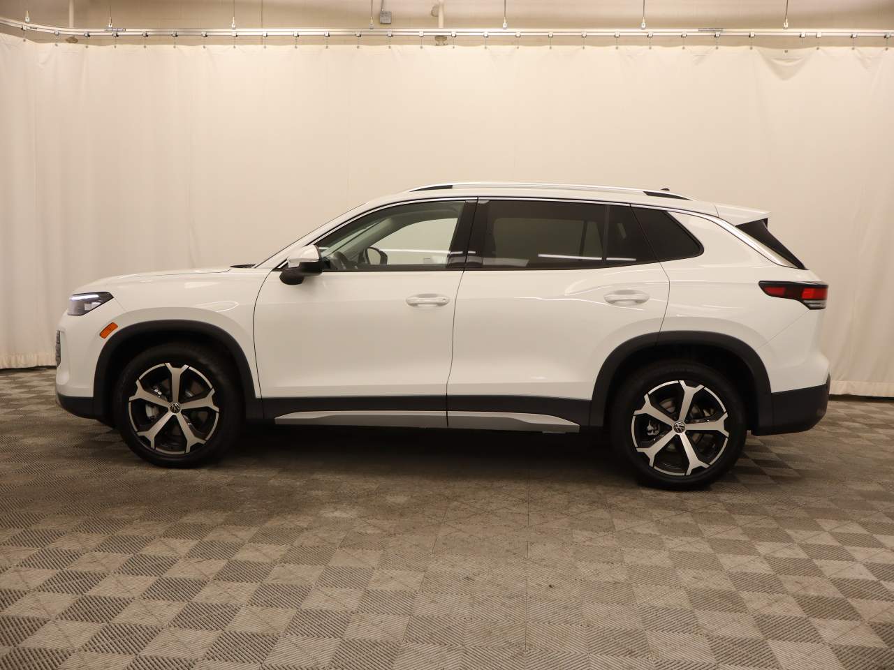 2026 Volkswagen Tiguan SE 4Motion
