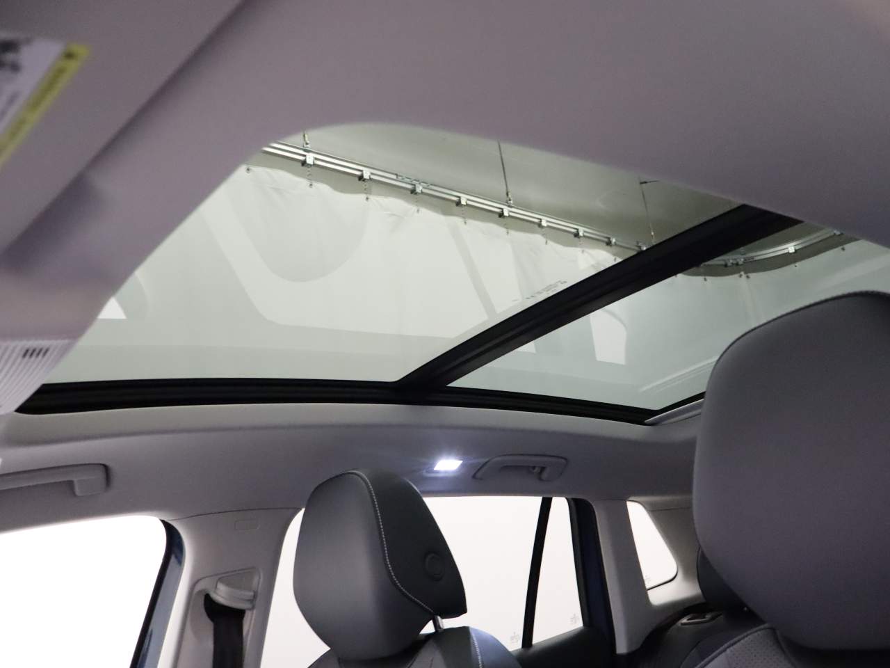 2025 Volkswagen Tiguan SE 4Motion