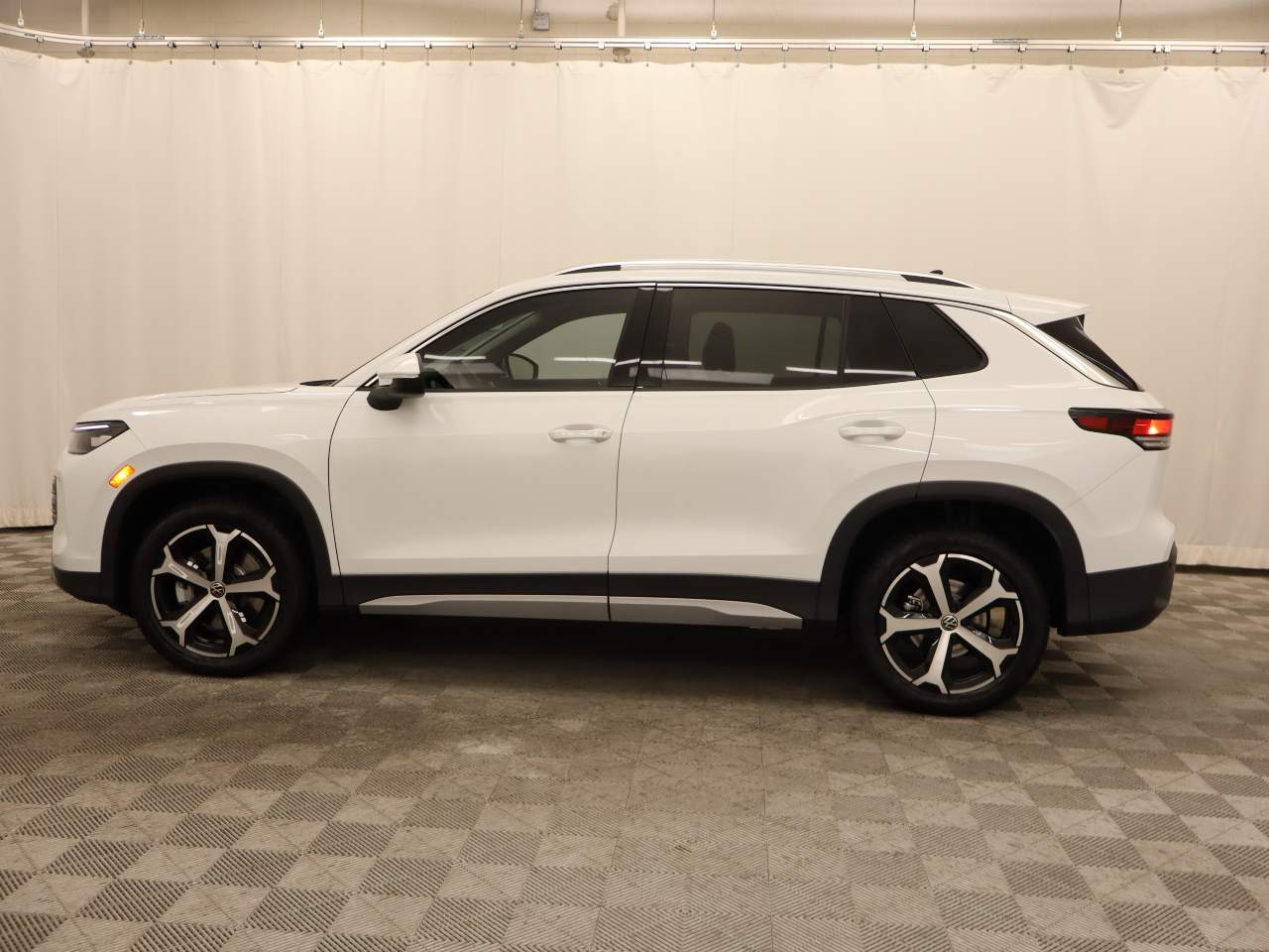 2026 Volkswagen Tiguan SE 4Motion