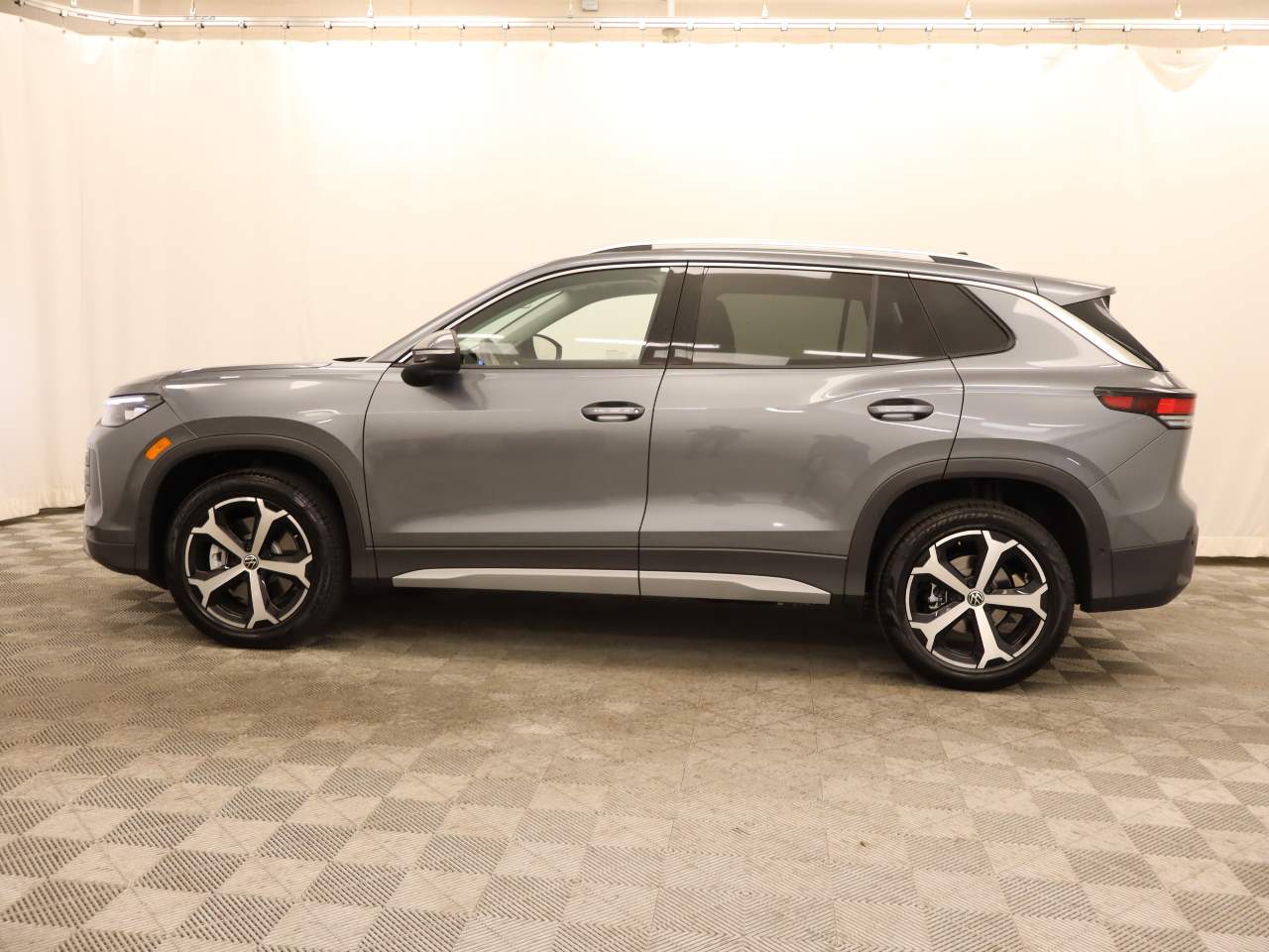 2026 Volkswagen Tiguan SE 4Motion