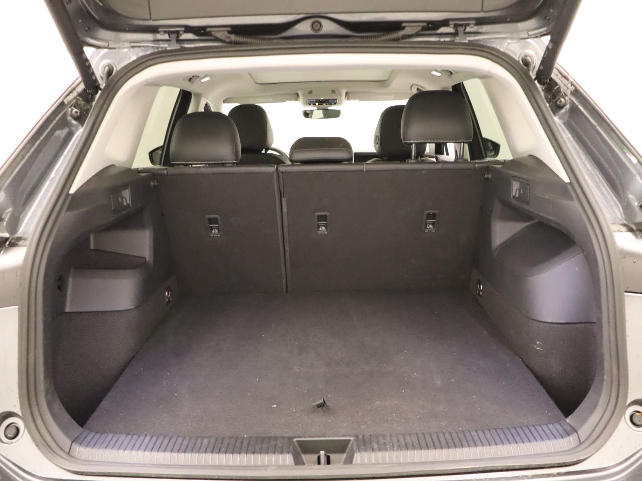 2025 Volkswagen Tiguan SE 4Motion