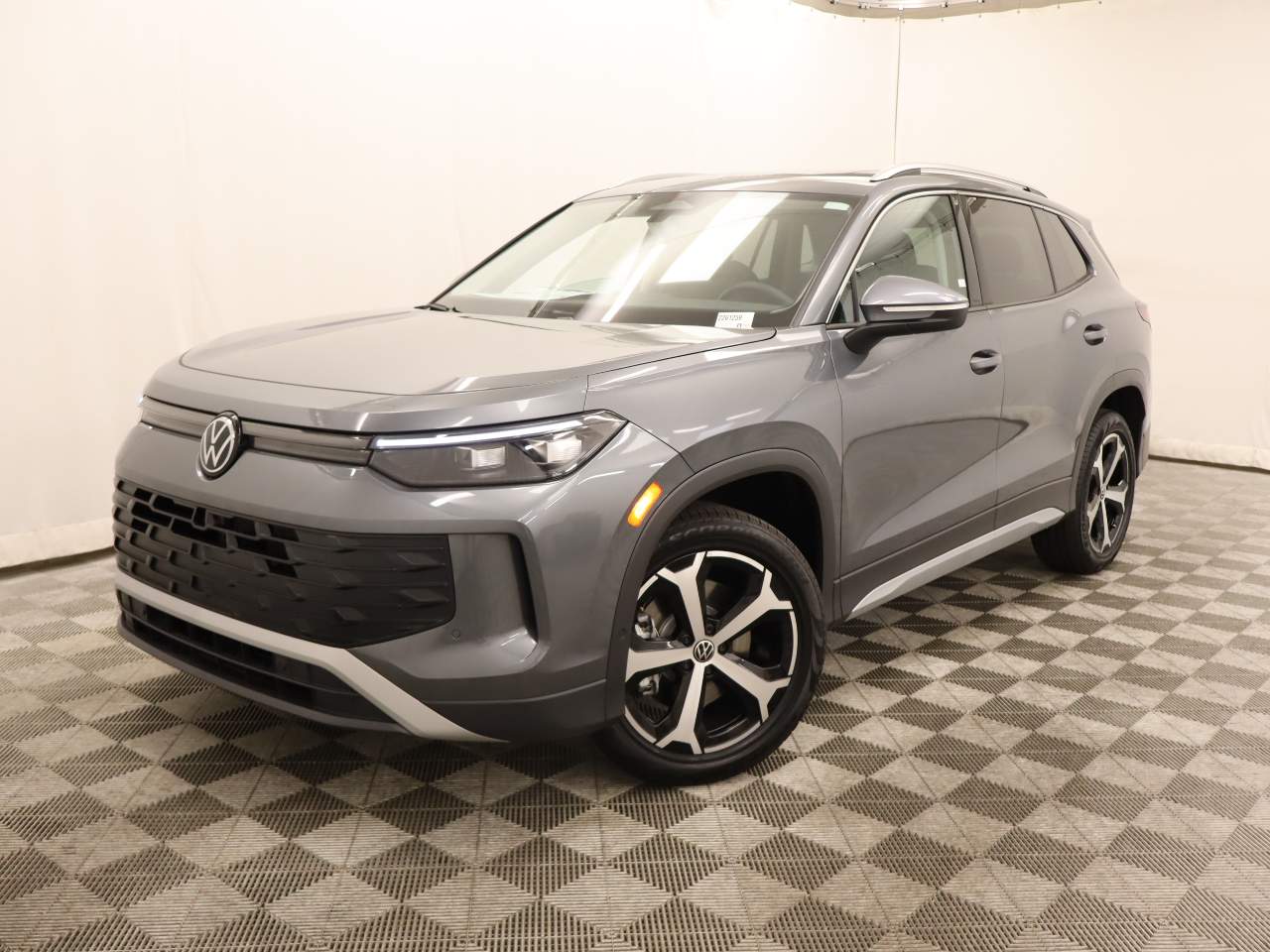2026 Volkswagen Tiguan SE 4Motion