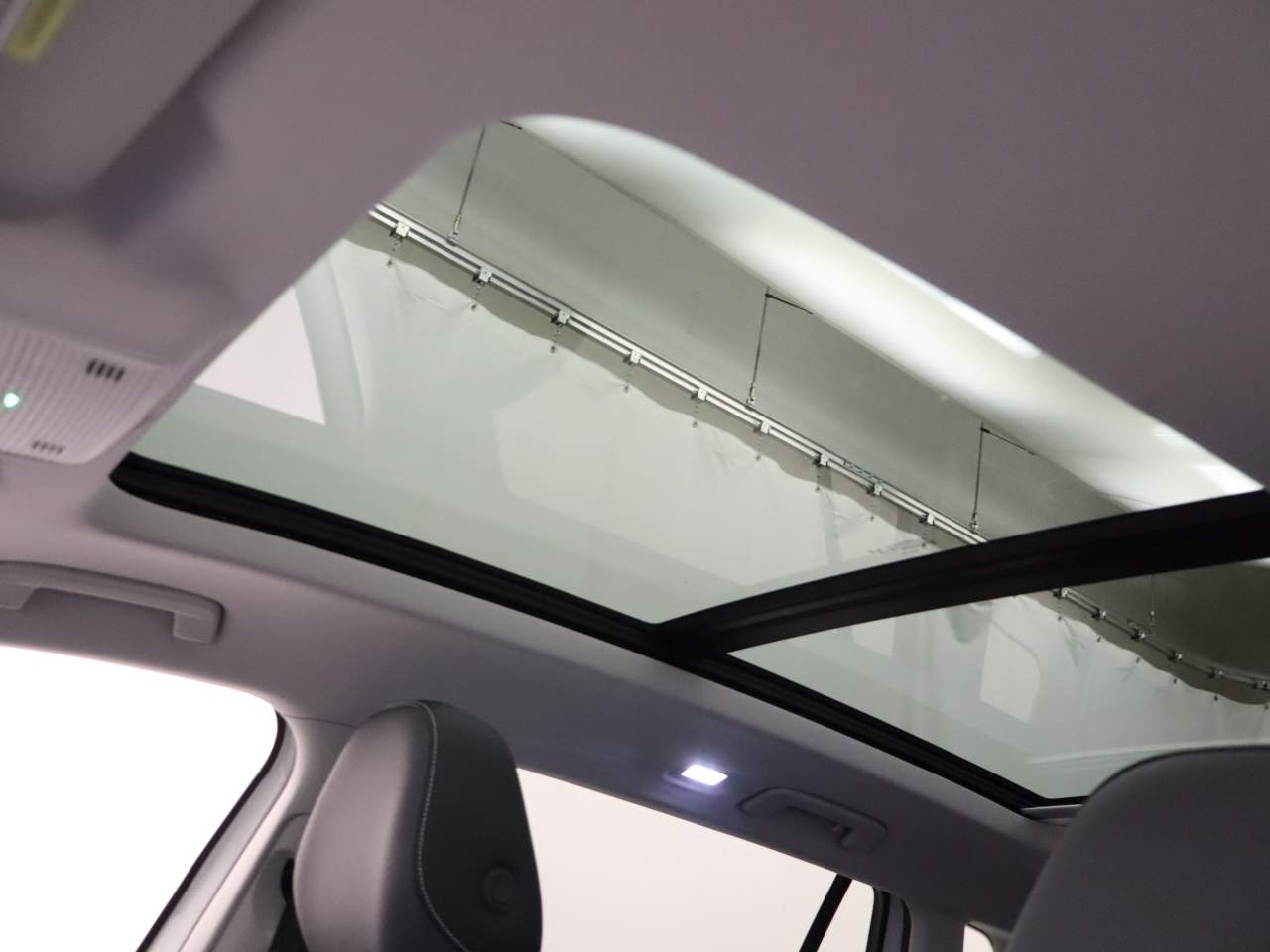 2026 Volkswagen Tiguan SE 4Motion